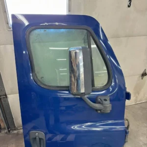 Freightliner Cascadia door
